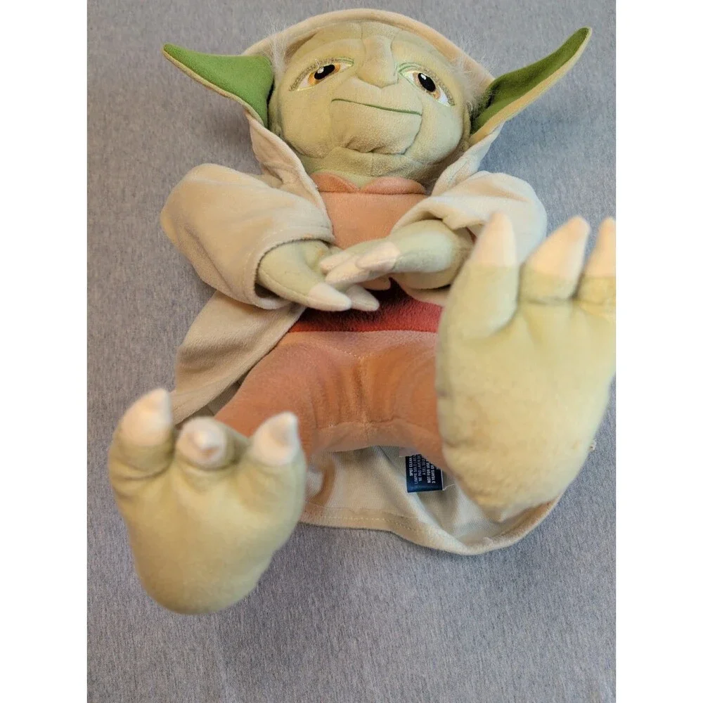 Star Wars Yoda Plush 18” Toy Stuffed Animal Lucas Films Hooded Robe Stitched Eye